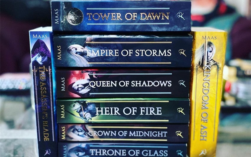 کتاب Throne of Glass by Sarah J. Maas