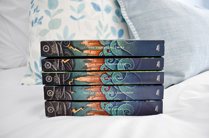 کتاب The Lightning Thief Percy Jackson and the Olympians Book 1